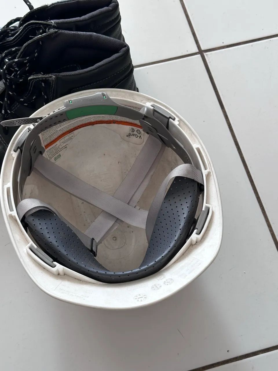 KIT EPI: CAPACETE e BOTINA. - Foto 2