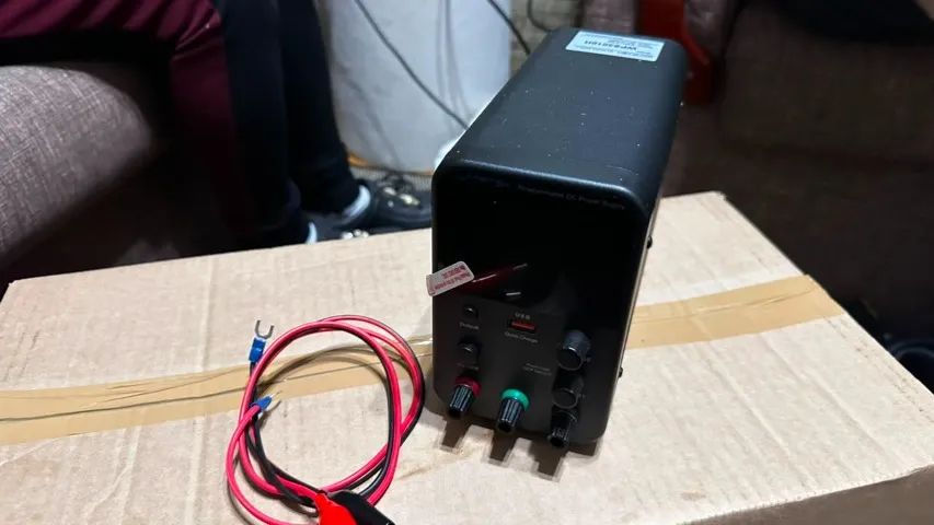 Fonte de Bancada 30V 10A
