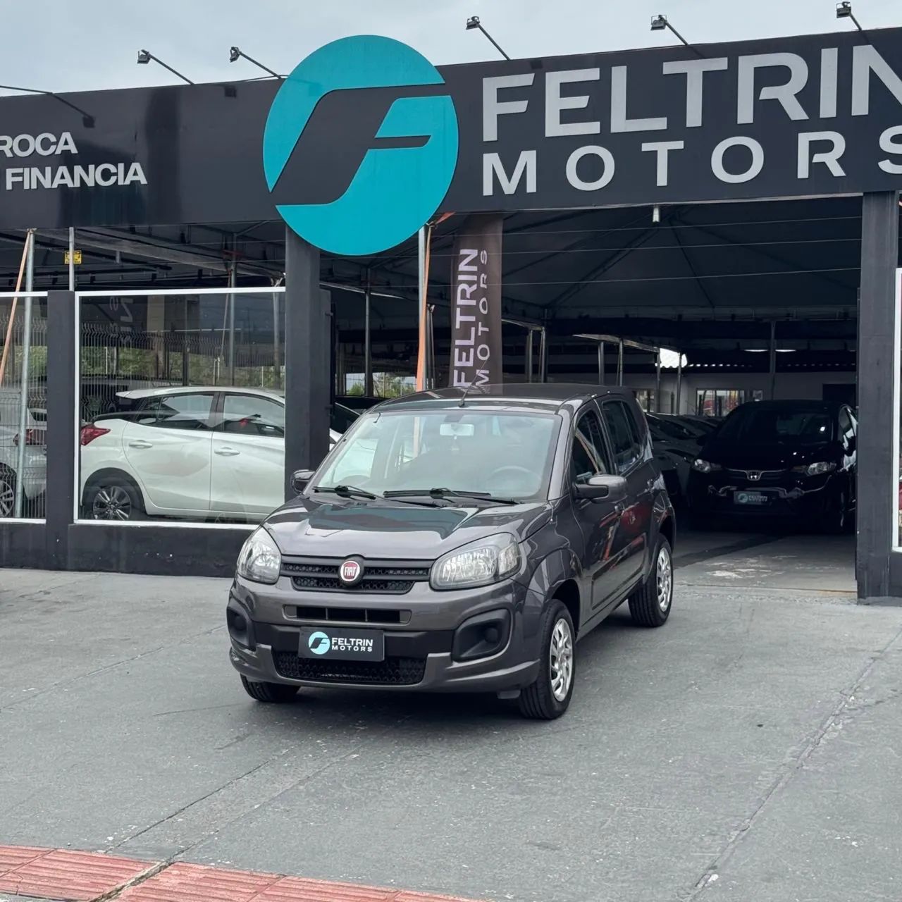 Fiat Uno Attractive 1.0 EVO Fire Flex 8V 5P 2021 - Foto 2