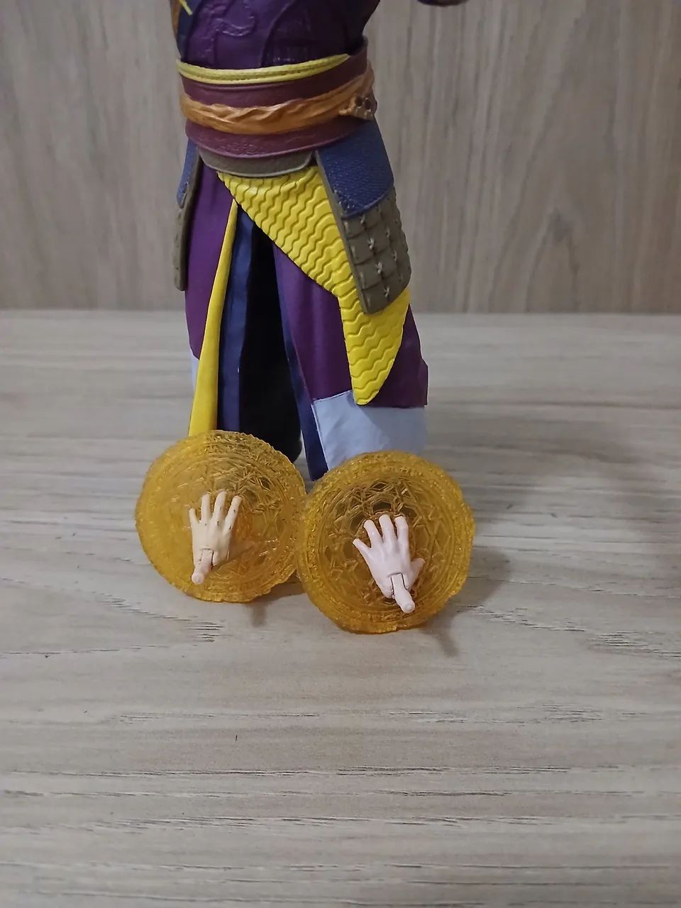 Boneco Wong Marvel Legends - Foto 3