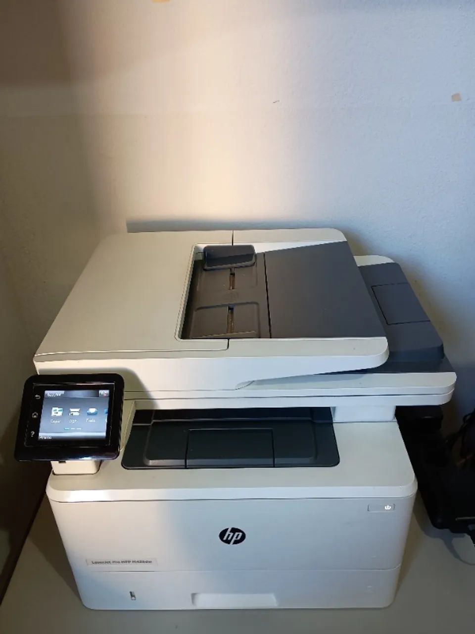 Impressora multifuncional HP LaserJet MFP M426dw monocromática  - Foto 3
