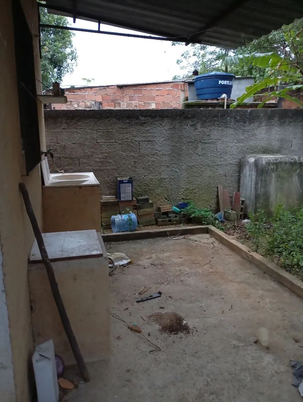 Vendo casa duplex com garagem. - Foto 2