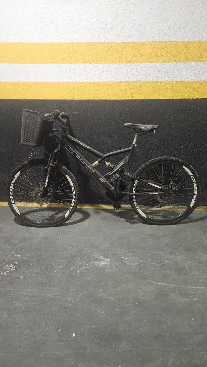 Bicicleta com marcha freio a disco e certa - Foto 3
