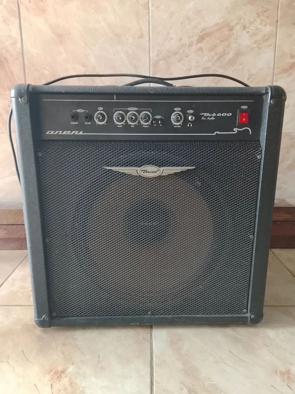 Vendo caixa de contrabaixo