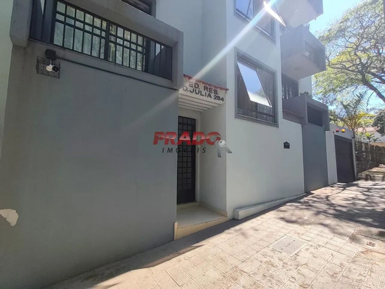 Apartamento para alugar em Maringá, Zona 05, com 2 quartos, com 82.18 m², DONA JULIA