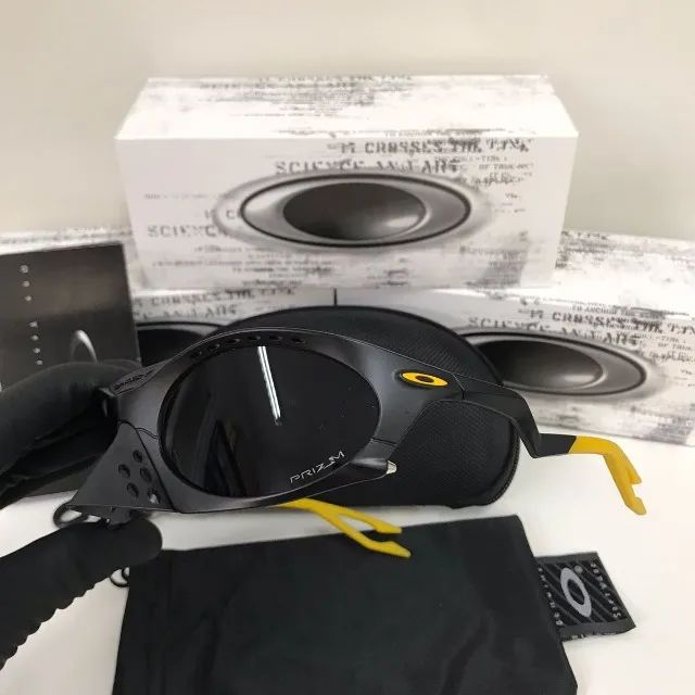 Oakley Plantaris Amarela Polarizada - Nova, na caixa - Foto 4