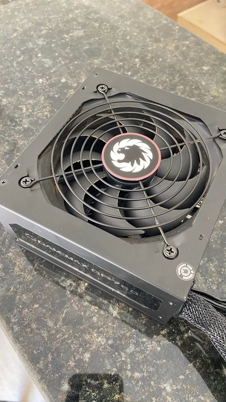 Fonte 750w Gamemax