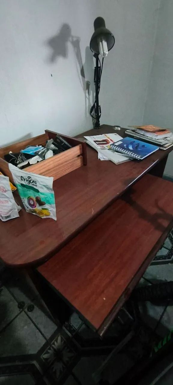 Mesa para Computador com Luminária