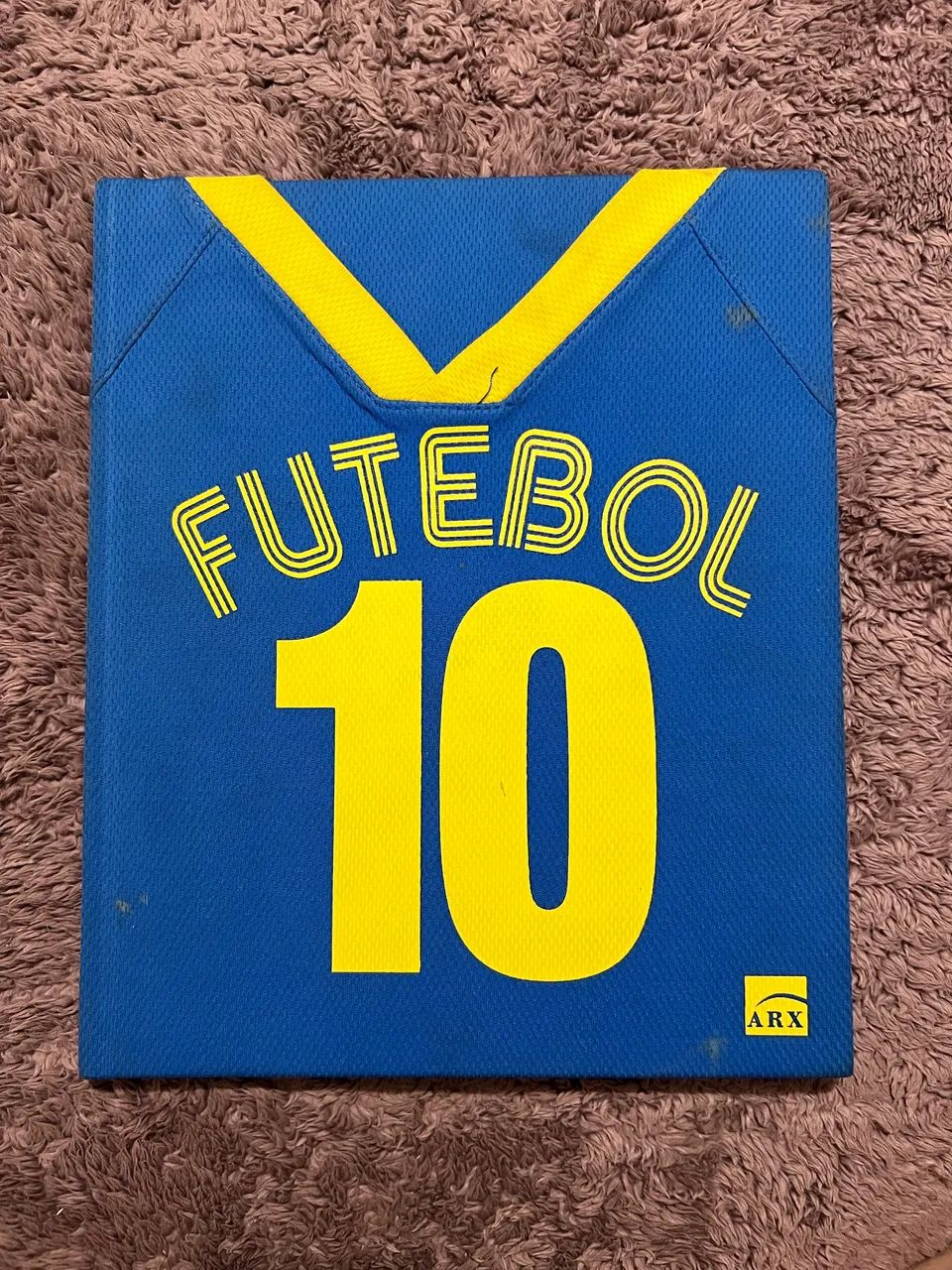 Livro Futebol 10 (ARX + Saraiva) - Edição capa dura estilo camisa