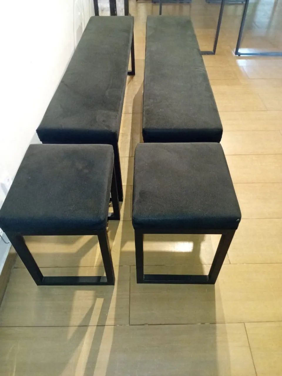 Mesa de trabalho + bancos478203060883312643