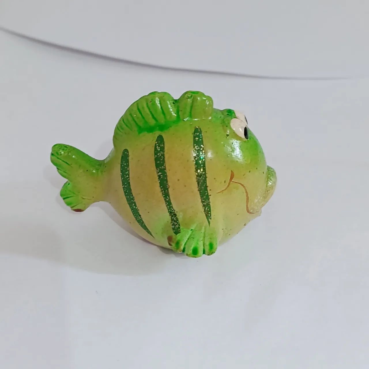Cerâmica miniatura peixe balão verde - Foto 3