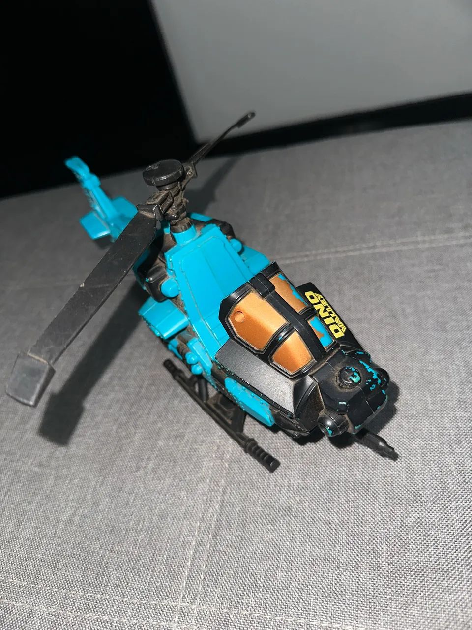 Helicóptero de brinquedo  - Foto 2