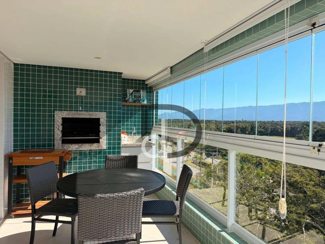 Apartamento com 3 dormitórios para alugar, 104 m² por R$ 14.000,00/mês - Riviera de São Lo