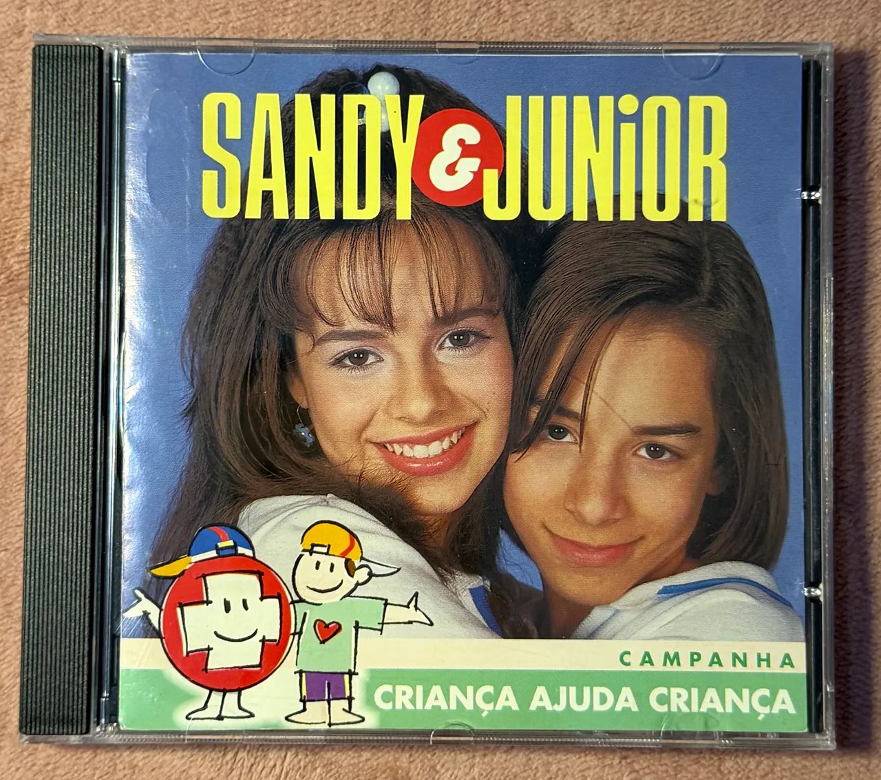 CD Sandy e Junior Criança Ajuda Criança