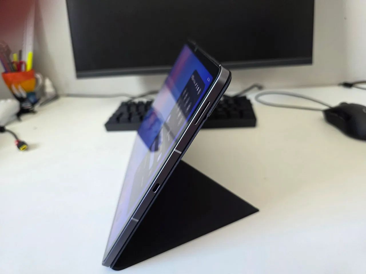 Tablet Samsung Tab S10 FE PLUS + S PEN  + CAPA MAGNÉTICA  - Foto 3