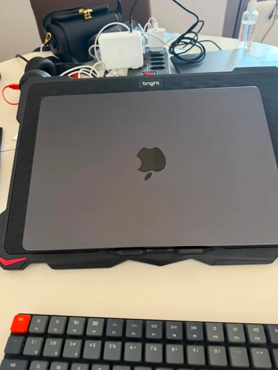 MacBook Pro M5 | 16gb | 1tb