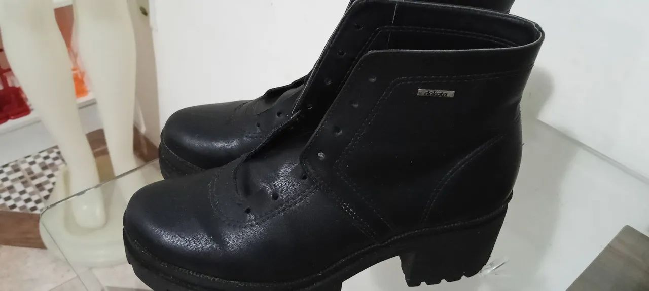 Bota feminina N. 39 - Foto 3