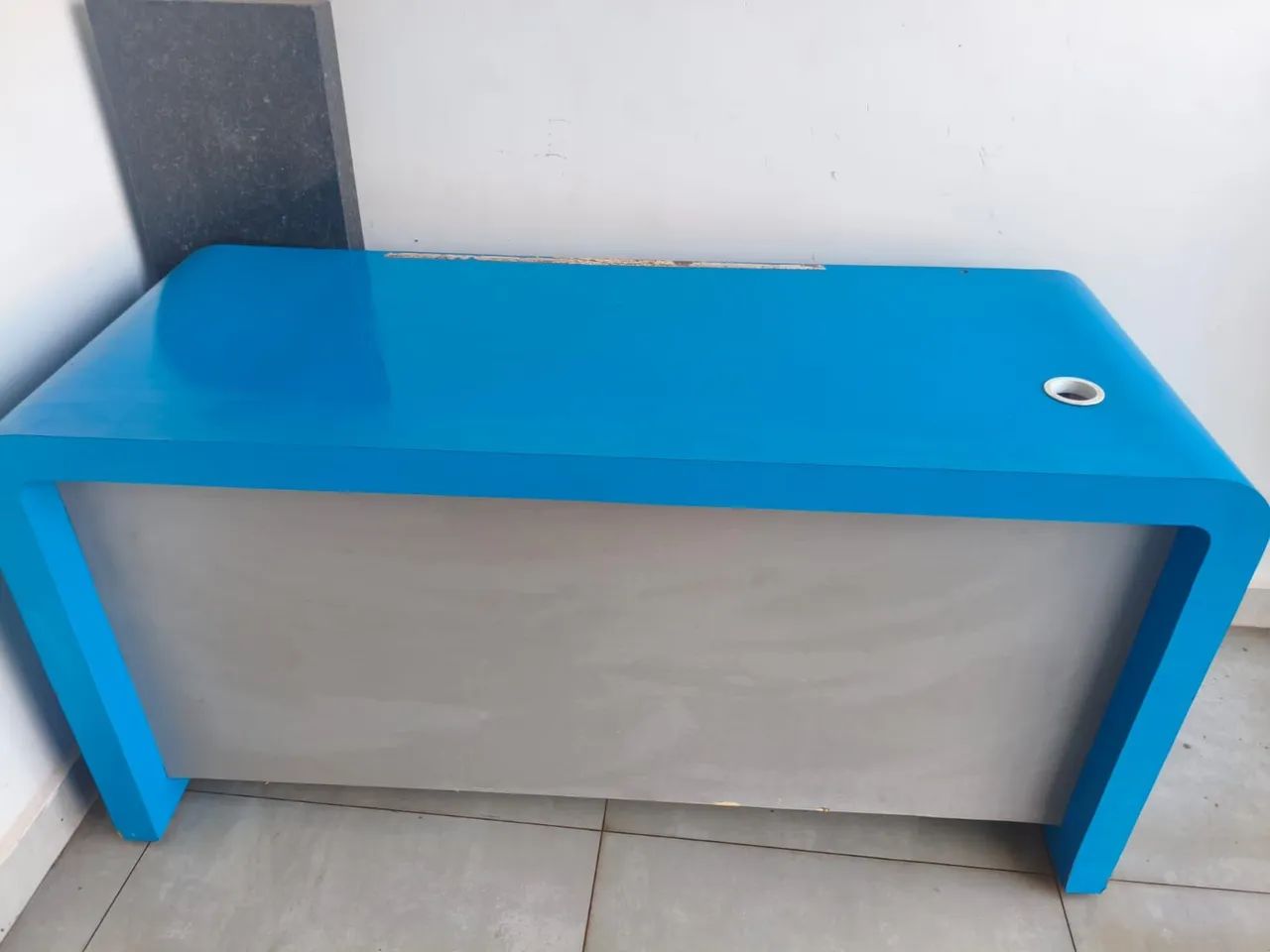 Vendo ótima escrivaninha só 120 reais