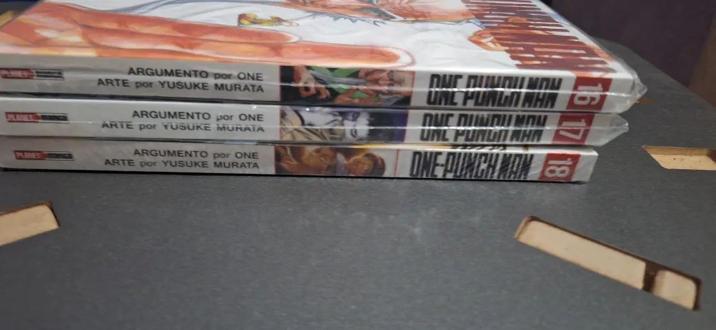Mangá One-Punch Man Vols 16 ao 18 - Foto 3