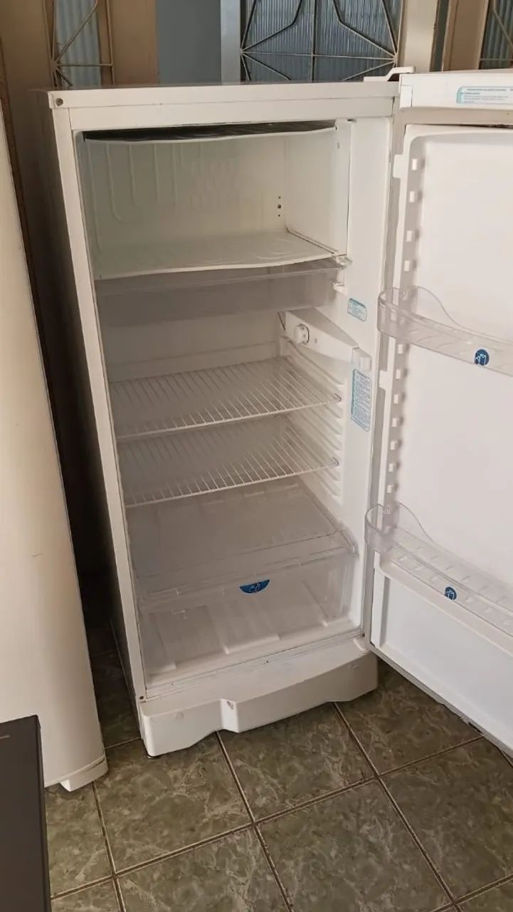 Geladeira Dako funcionando perfeitamente passando o cartão. - Foto 3