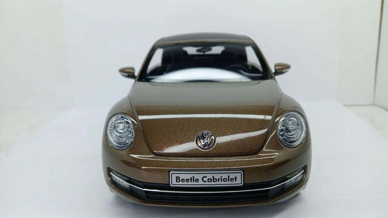 Miniatura Volkswagen Fusca 1/18 - Foto 3