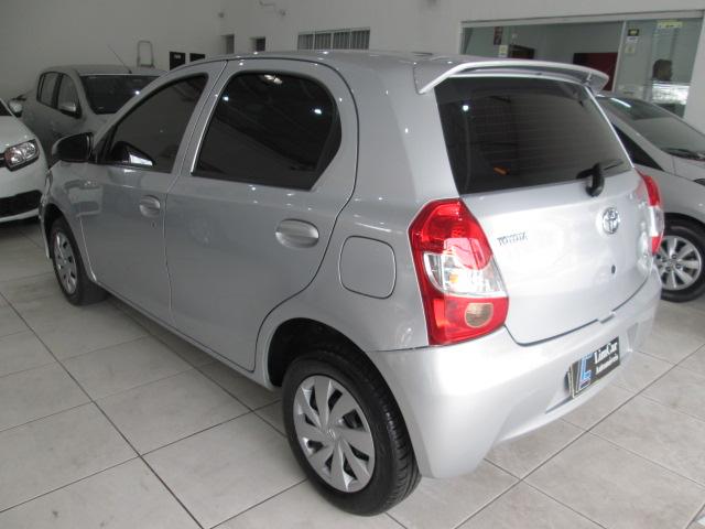 Toyota Etios Hatch Etios X 1.3 (Flex) - Foto 10