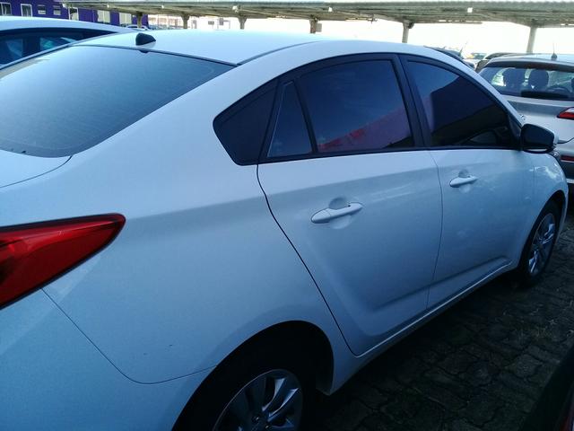 Hb20 sedan 1.0 2018/2018 c/ipva dpvat e licenciamento pagos - Foto 4