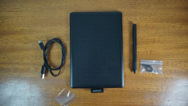 Mesa Digitalizadora One by Wacom, com caneta sem fio digital sensível à pressão - Foto 2