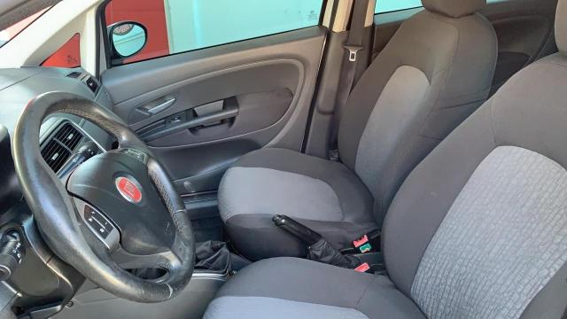 Fiat Punto ESSENCE 1.6 FLEX 4P - Foto 12