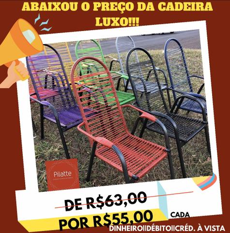 Cadeiras de fio novas