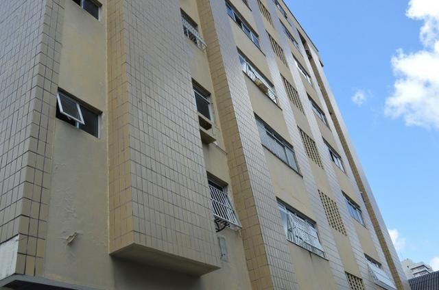 Apartamento com 3 dormitórios à venda, 89 m² por R$ 319.000 Meireles - Foto 2