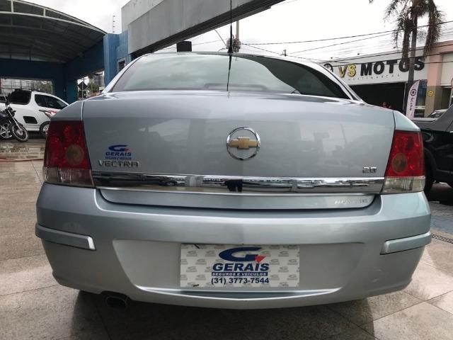 Chevrolet Vectra Sedan - Foto 4