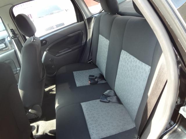 Ford Fiesta 1.6 2011 - Foto 8