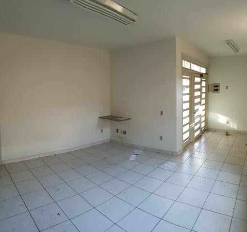 Prédio comercial com 2 blocos e amplo terreno - Foto 19