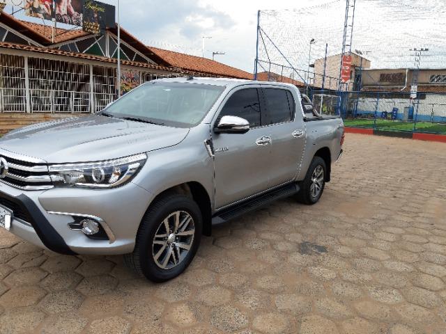 Toyota hilux srx 2017 diesel 4x4 impecavel Leia todo o anuncio ac troca - Foto 2