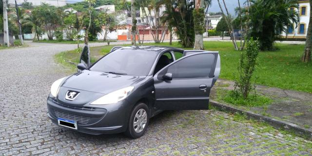 Peugeot 207 1.4 Flex 2011 - Foto 9