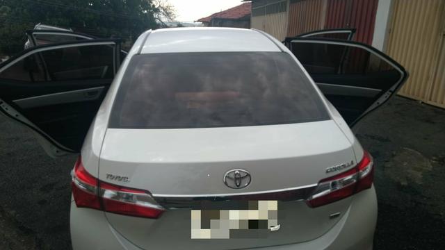 Corolla 2017 ( carro completo e não aceito trocas) - Foto 3