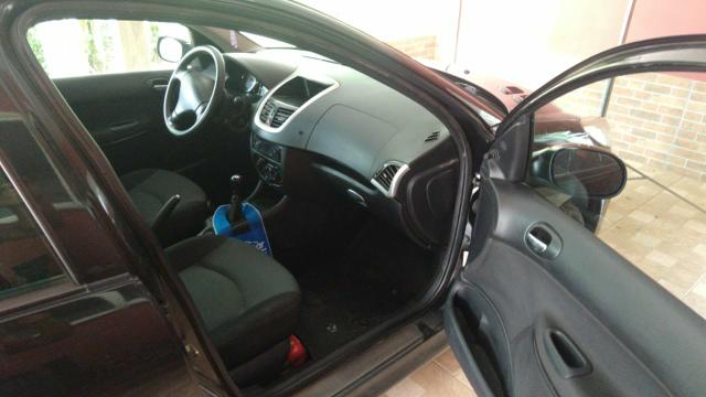 Peugeot 207 sedan 2012-2013 - Foto 2