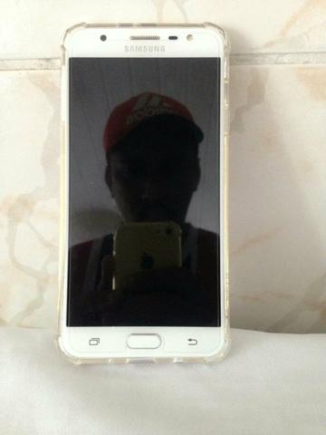 Celular no Precinho