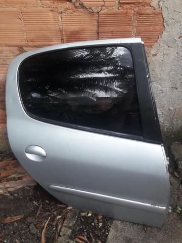 Porta traseira do Peugeot 207!