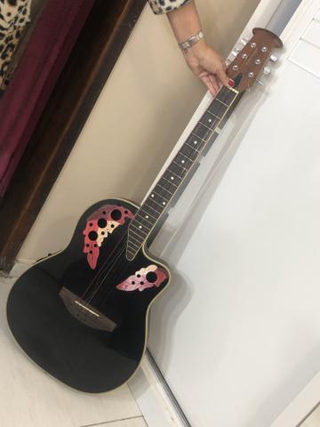 Violão Ovation
