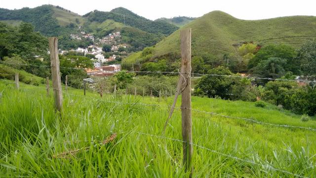 Vendo Lotes - Parapeúna divisa com Rio Preto - MG - Foto 5