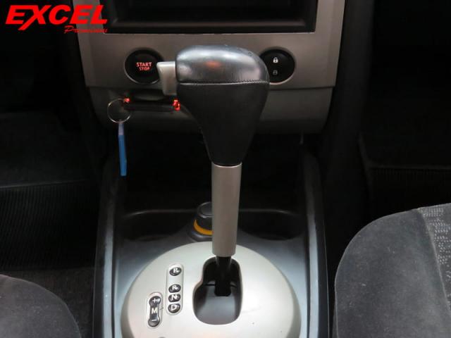 RENAULT MEGANE SEDAN DYNAMIQUE 2.0 16v(Aut.) 4p 2009 - Foto 10