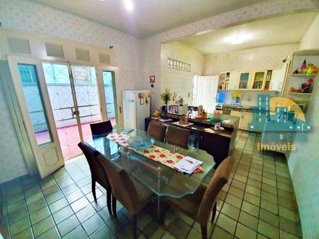 Casa com 4 quartos amplos e uma linda piscina - Duplex com 260m² - 3 vagas - Foto 11