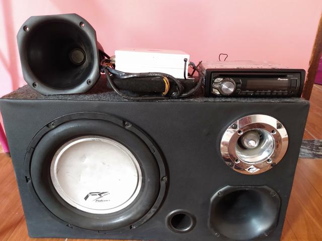 Som automotivo