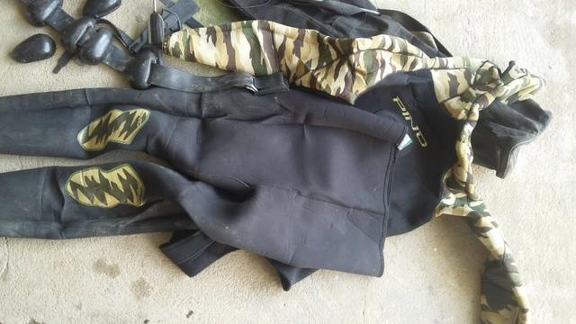 Roupa de Neoprene