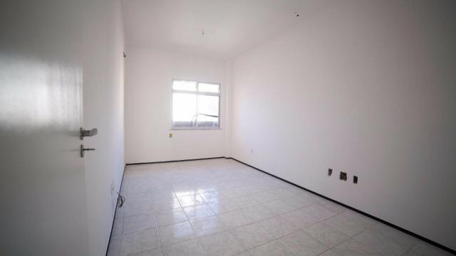 Vende-se Apartamento no Bairro Cocó Próximo Center Box - Foto 16