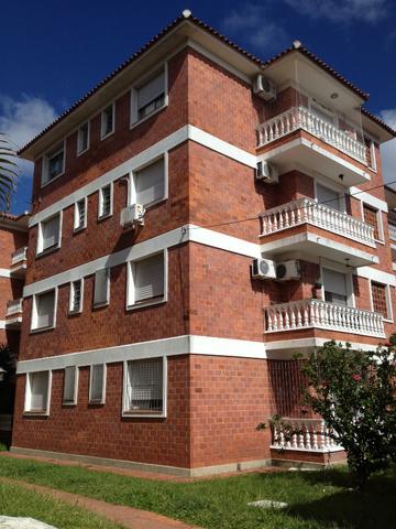 Ótimo Apartamento Condomínio Largo Vernetti