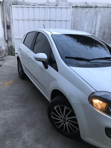 Fiat Punto essence Dualogic 1.6 16v 15/16 R$= 38,000 - Foto 9