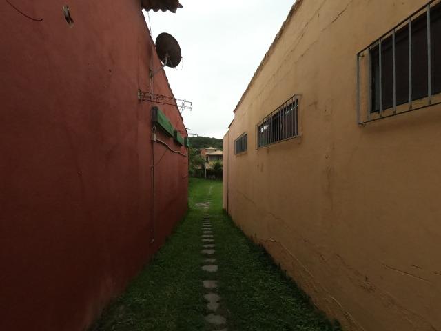 1.930 m2, com 2 Lojas, 1 Casa Grande, 1 Casa de caseiro, 2 Construções pequenas - Foto 9